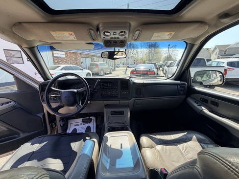 Used 2002 Chevrolet Tahoe LT AWD/4WD image 33