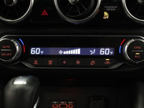 Used 2022 Nissan Sentra SR w/ Midnight Edition FWD image 21