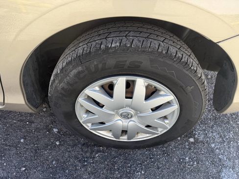 Used 2007 Toyota Sienna CE FWD image 27