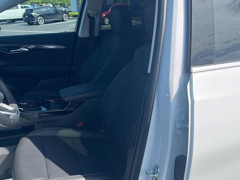 Used 2025 Buick Envision Preferred AWD/4WD image 20