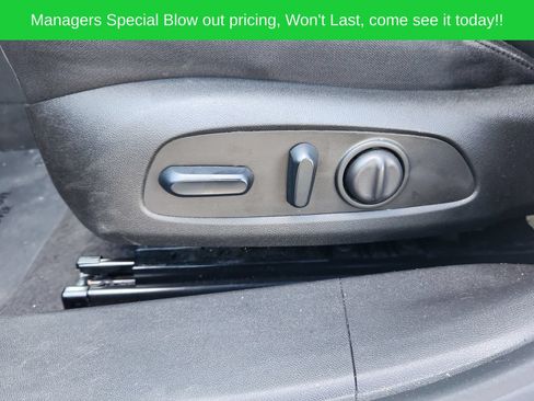 Used 2024 Chevrolet Malibu LT FWD image 10