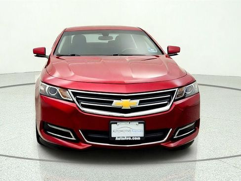Used 2018 Chevrolet Impala LT FWD image 2