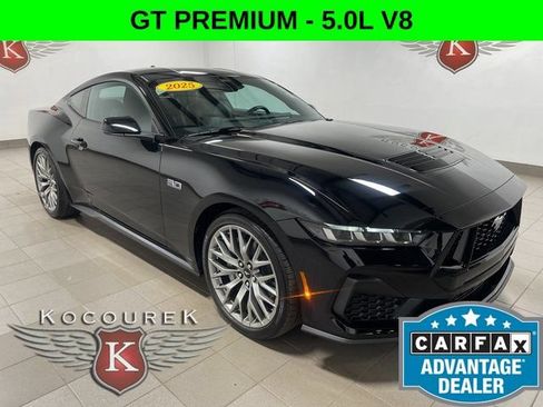 Used 2025 Ford Mustang GT Premium RWD image 1