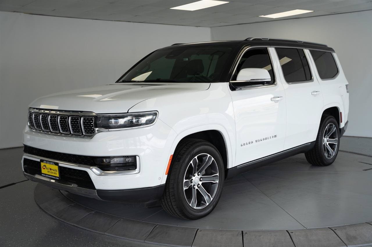 Used 2022 Jeep Grand Wagoneer Series I AWD/4WD image 3