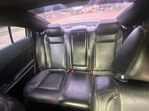 Used 2018 Dodge Charger R/T w/ Plus Group RWD image 12