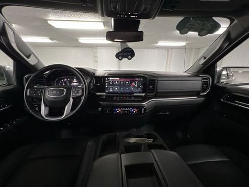 Used 2025 GMC Sierra 1500 SLT image 20