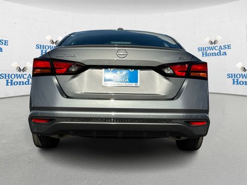 Used 2024 Nissan Altima 2.5 SV image 7