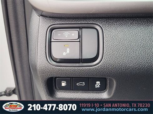 Used 2018 Kia Optima LX w/ 17" Alloy Wheels Package image 22