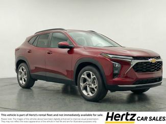 Used 2025 Chevrolet Trax LT FWD video 1