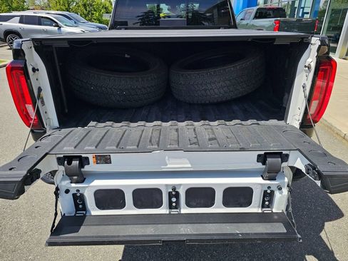 Used 2021 GMC Sierra 3500 Denali w/ Denali Ultimate Package AWD/4WD image 13