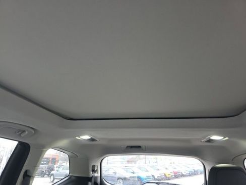 Used 2023 Subaru Ascent Limited w/ Technology Package image 6