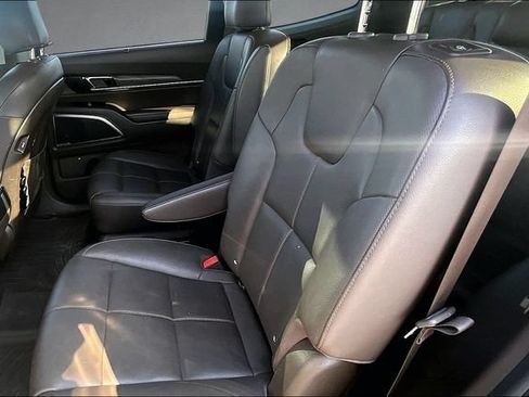 Used 2021 Kia Telluride SX w/ Towing Package FWD image 20