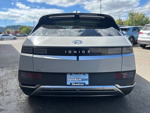 Used 2023 Hyundai Ioniq 5 SEL AWD/4WD image 6