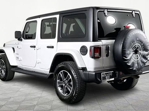 Used 2023 Jeep Wrangler Sahara image 4