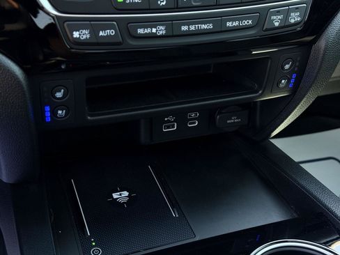 Certified 2024 Honda Ridgeline Black Edition image 16