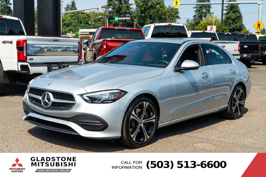 Used 2023 Mercedes-Benz C 300 Sedan image 4