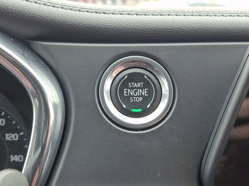 Used 2019 Chevrolet Blazer LT image 24