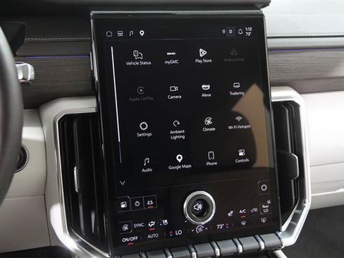 Used 2025 GMC Acadia Denali w/ LPO, Floor Liner Package FWD image 9