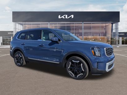 Used 2025 Kia Telluride S