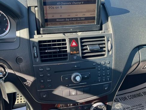 Used 2009 Mercedes-Benz C 300 4MATIC Sedan image 29