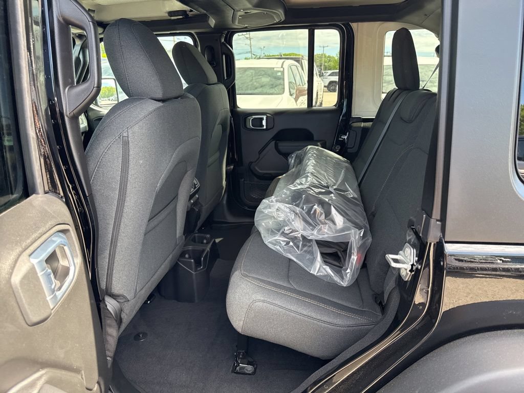 New 2026 Jeep Wrangler Unlimited Sport AWD/4WD image 18
