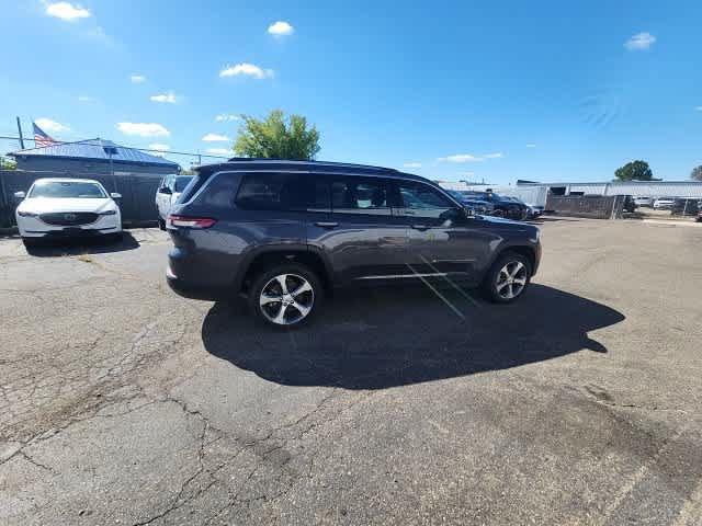 Used 2023 Jeep Grand Cherokee L Limited AWD/4WD image 12