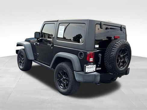 Used 2018 Jeep Wrangler Sport AWD/4WD image 3