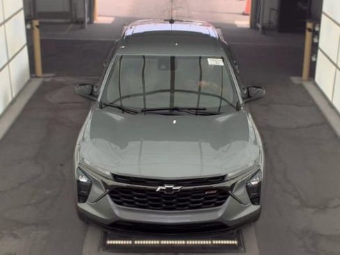 Used 2024 Chevrolet Trax RS w/ Driver Confidence Package FWD image 2