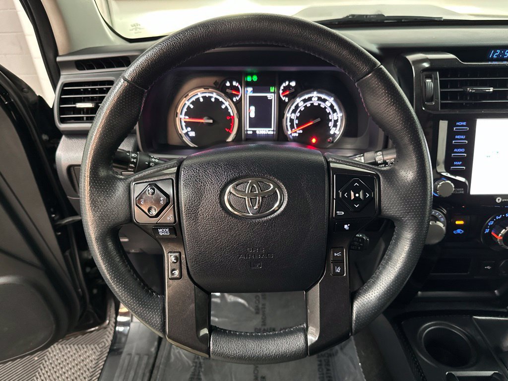 Used 2022 Toyota 4Runner TRD Off-Road AWD/4WD image 13