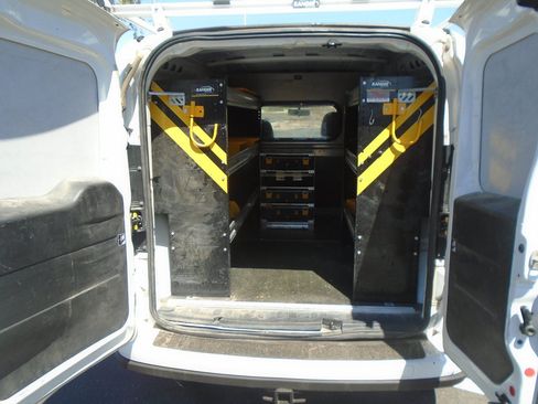 Used 2022 RAM ProMaster City Tradesman FWD image 10