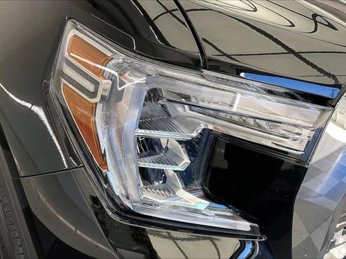 Used 2020 GMC Sierra 1500 SLT w/ SLT Premium Plus Package image 28