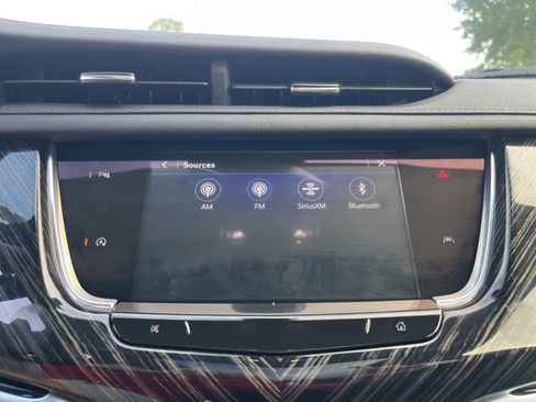 Used 2025 Cadillac XT6 Premium Luxury image 28