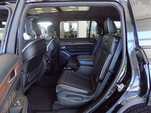 Used 2025 Jeep Grand Cherokee L Summit w/ Obsidian Package AWD/4WD image 26