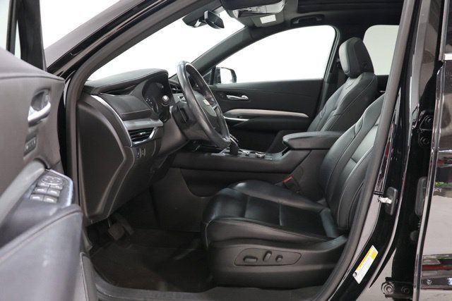 Used 2023 Cadillac XT4 Premium Luxury w/ Driver Assist Package AWD/4WD image 16