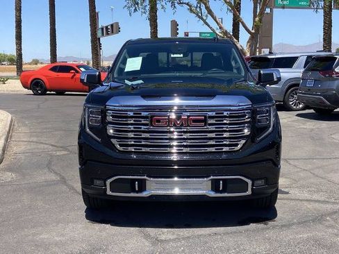 Used 2022 GMC Sierra 1500 Denali w/ Denali Reserve Package AWD/4WD image 3