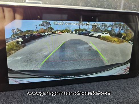 New 2026 Nissan Kicks SV w/ SV Premium Package image 9