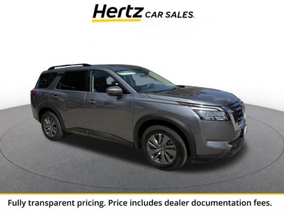 Used 2025 Nissan Pathfinder SV