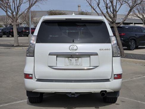 Used 2014 Lexus GX 460 image 4