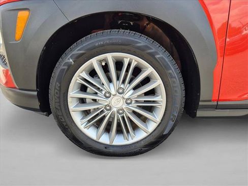 Used 2020 Hyundai Kona SEL Plus FWD image 29