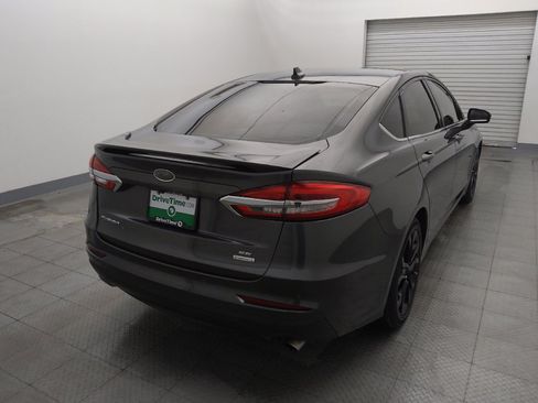 Used 2020 Ford Fusion SE w/ Equipment Group 151A FWD image 7