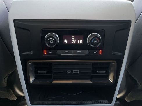 New 2025 GMC Hummer EV 3X w/ LPO, Roof Cross Rail Package image 22