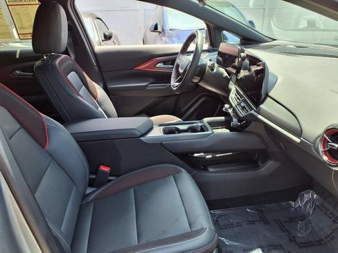 Certified 2024 Chevrolet Equinox EV RS FWD image 24