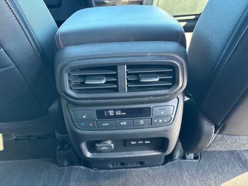 Used 2025 Honda Ridgeline Black Edition image 43