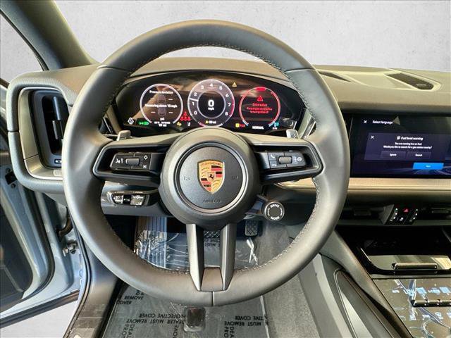 Used 2026 Porsche Cayenne AWD/4WD image 14