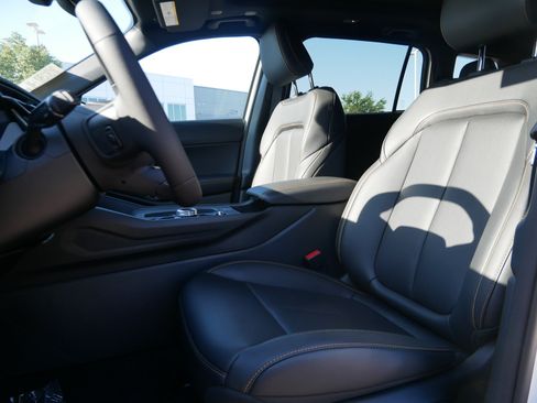 New 2026 Jeep Cherokee Overland AWD/4WD image 9