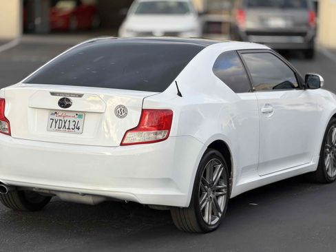 Used 2012 Scion tC FWD image 4