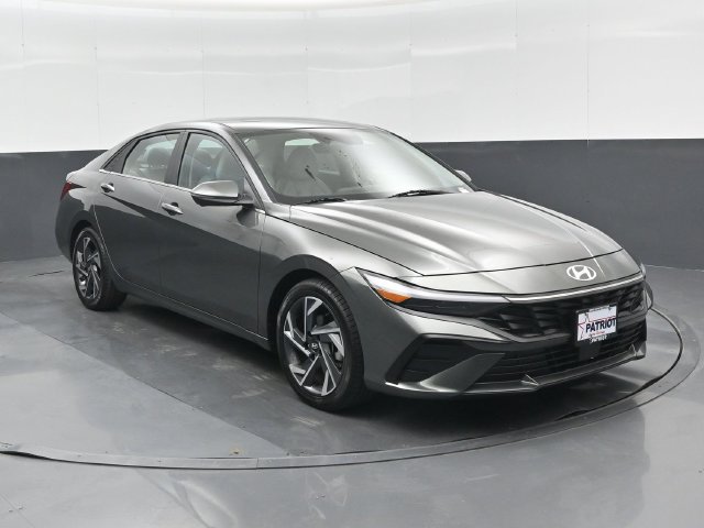 Used 2024 Hyundai Elantra Limited FWD image 1