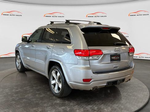 Used 2016 Jeep Grand Cherokee Overland AWD/4WD image 8