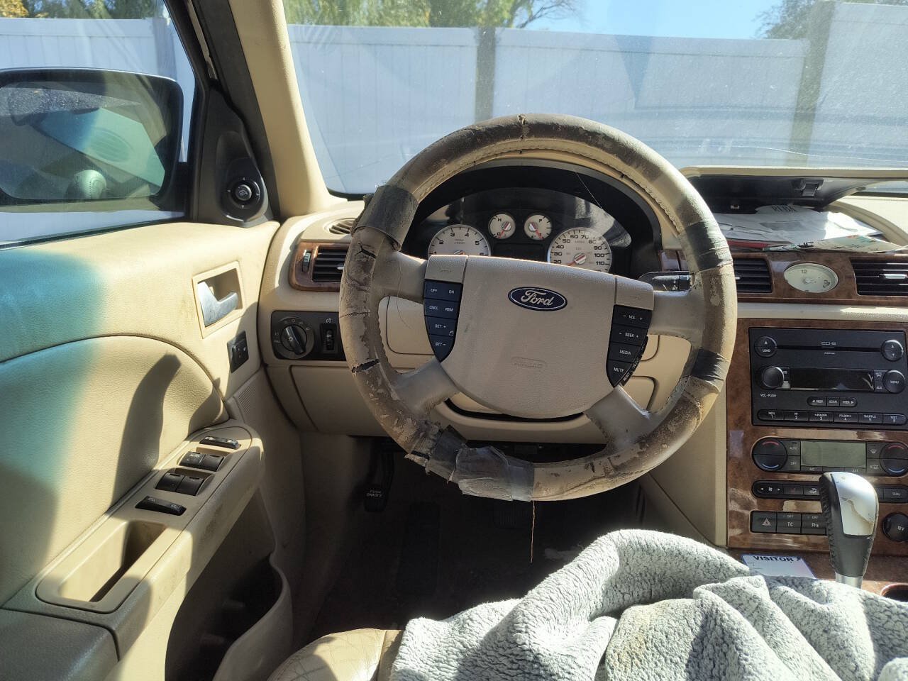 Used 2005 Ford Five Hundred Limited AWD/4WD image 30