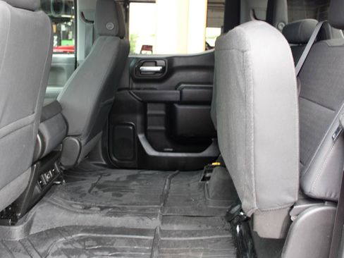 Used 2021 Chevrolet Silverado 1500 LT w/ Safety Package II AWD/4WD image 40